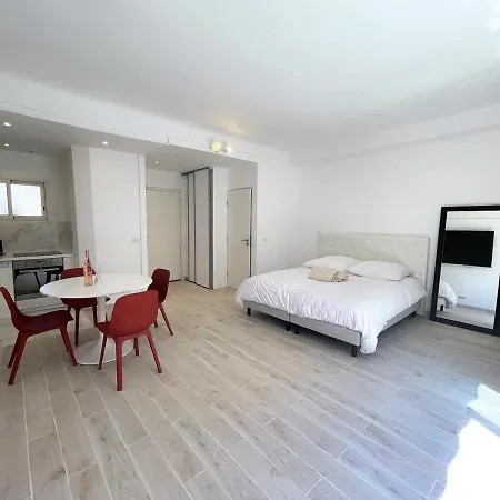 Pasteur  Citycenter - Terrasse - Congres - Vue - Elégant Apartamento *